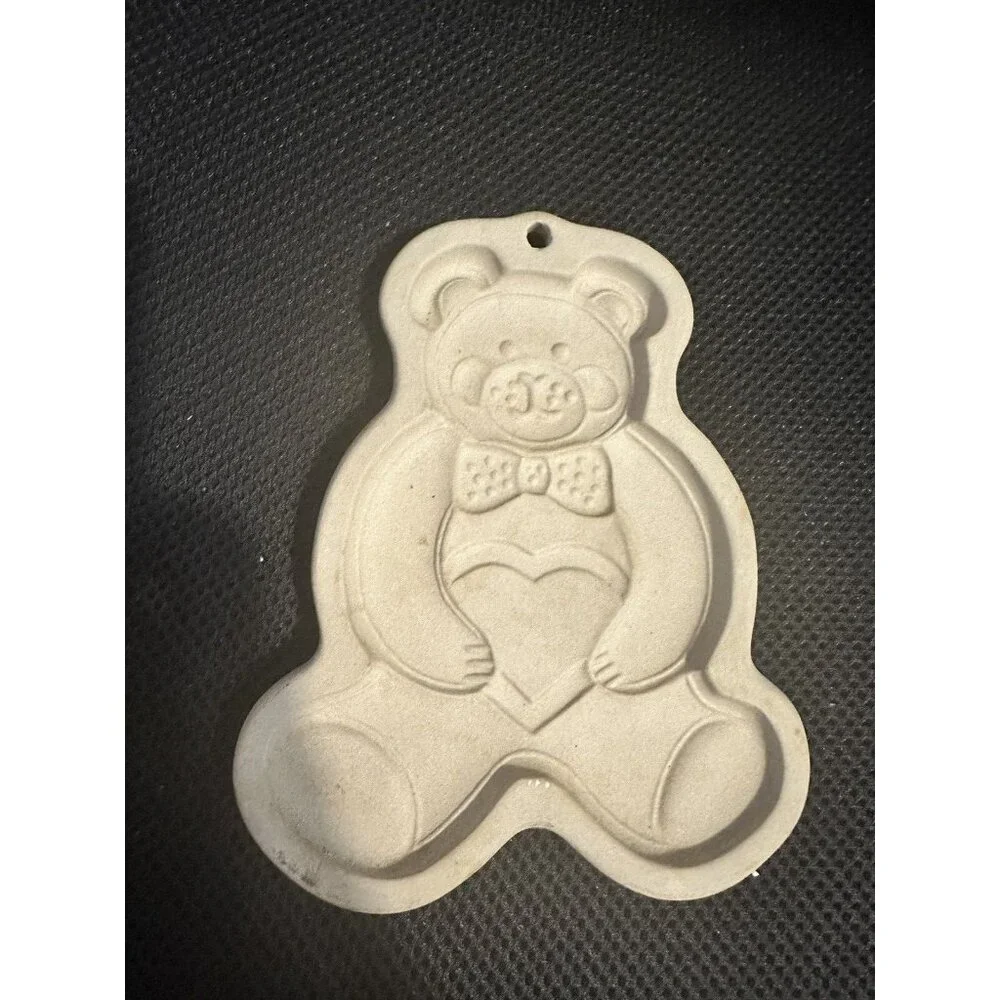 The Pampered Chef Teddy Bear Cookie Mold Vintage 1991 Tan Heart‎ Stoneware